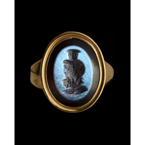 A gold ring with a Roman nicolo intaglio. Jupiter-Serapis.